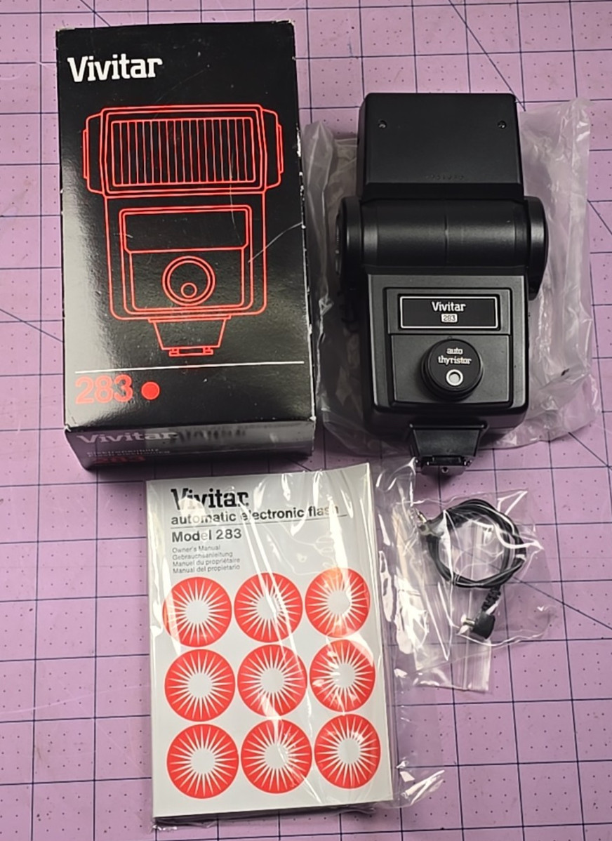 NEW old stock - Vivitar 283 Electronic Flash Auto Thyristor Photoflash Equipment