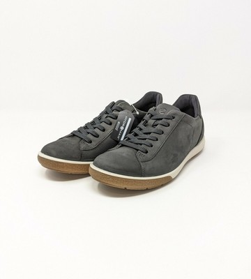 ecco chase sneaker
