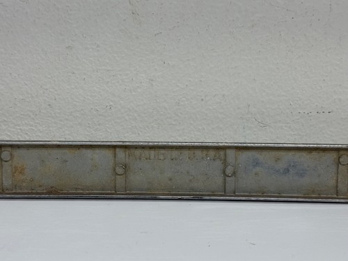 Vintage 90s Cruiser Accessories Chrome Chain Link License Plate Frame Metal READ - Picture 9 of 9