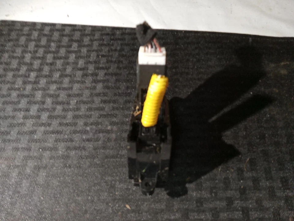 2008 ACURA RL INTERRUPTOR DE PERIGO P/N M26991 PEÇA HONDA ORIGINAL DO FABRICANTE - Imagem 3 de 4