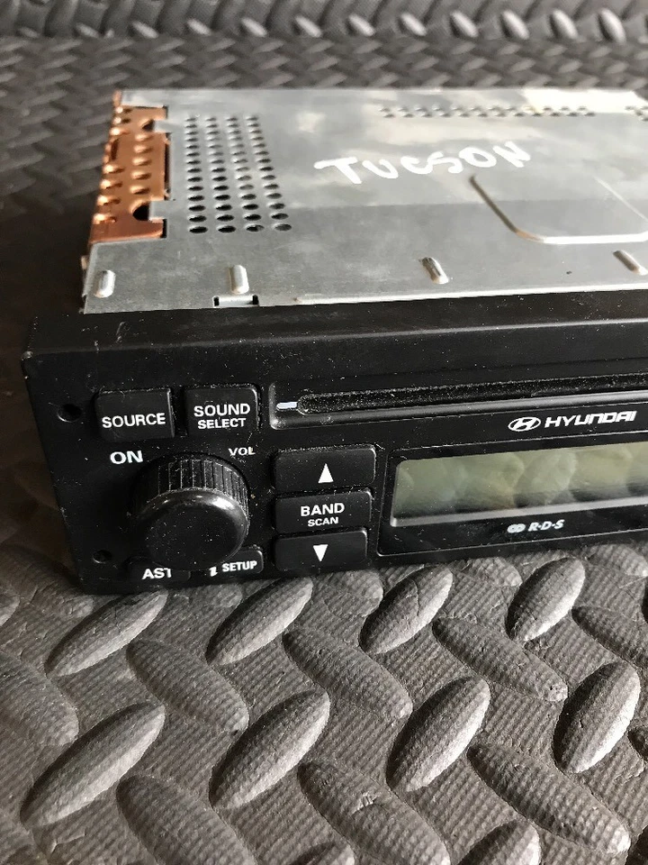 Hyundai Tucson 2.0 CRDI 2005 Jahr CD Player Radio Stereo VDO 79DC631/97 - Bild 3 von 4