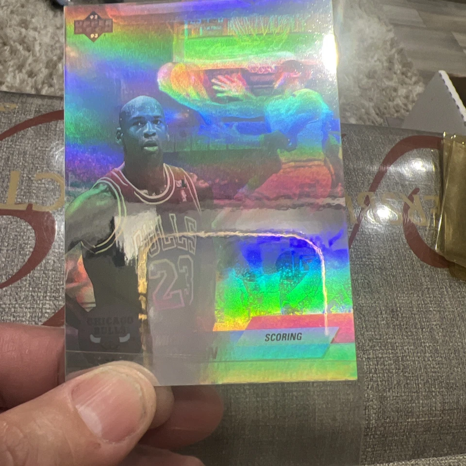 🔥1992 Upper Deck MICHAEL JORDAN #EB1 RARE HOLOGRAM International 🔥1201 - Image 2 of 4