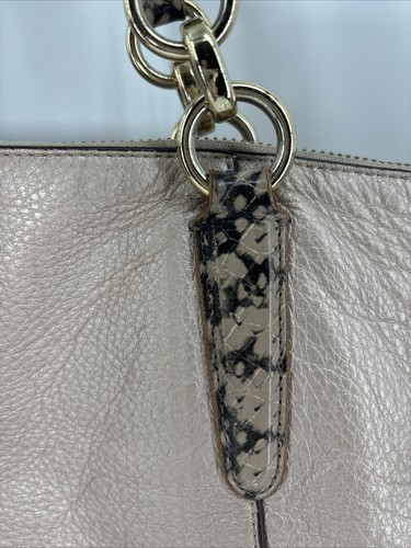 Bolso de Mano Coach Brillante Metallic Rosa Guijarro Cuero - Imagen 4 de 13