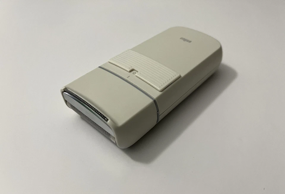 Afeitadora Braun Lady Elegance vintage - blanca con estuche de transporte Foto 4 de 4