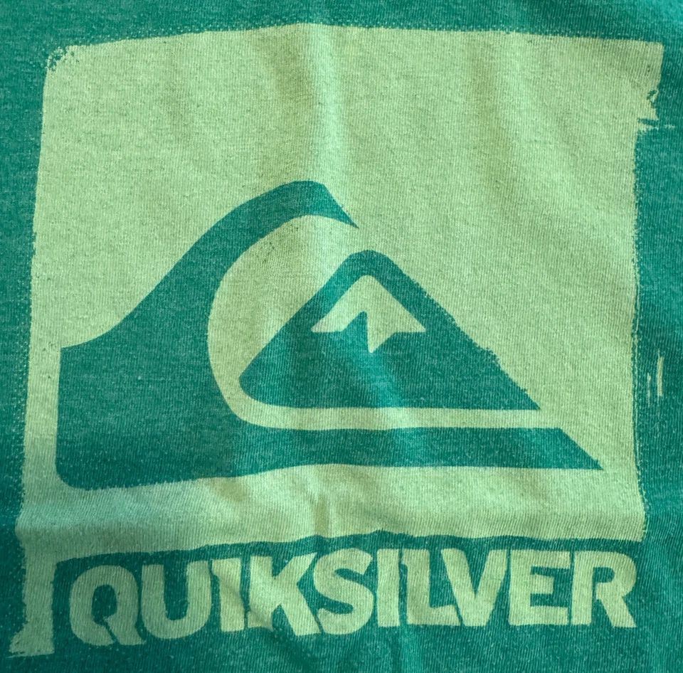 Camiseta Quiksilver Verde Gráfico Logo Estampado Jóvenes Niños L Manga Corta Crew Foto 2 de 4