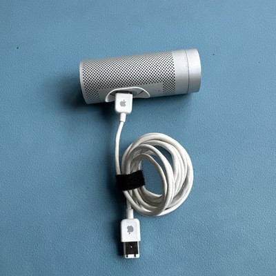 Apple WebCam iSight Kamera A1023 mit FireWire Mikrofon in Silber