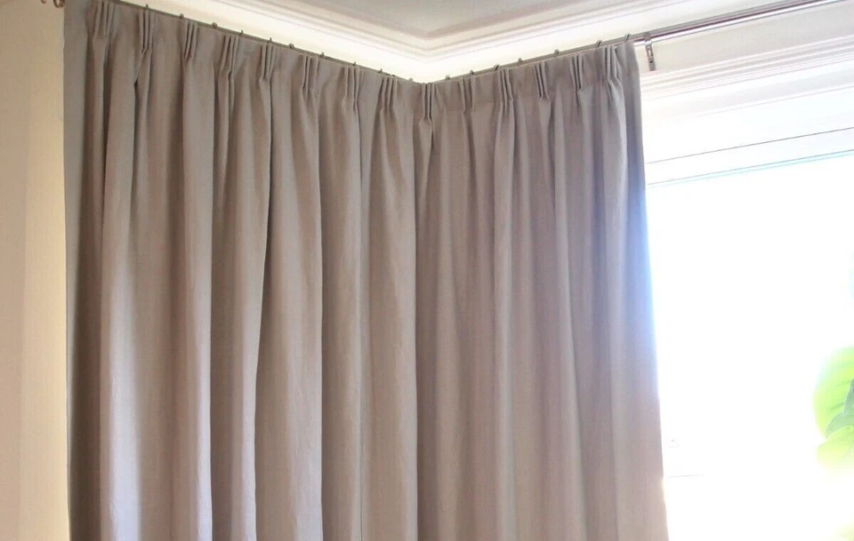 Par de cortinas térmicas oscuras plisadas 100 % lino gris pálido 2,75 m Foto 2 de 4