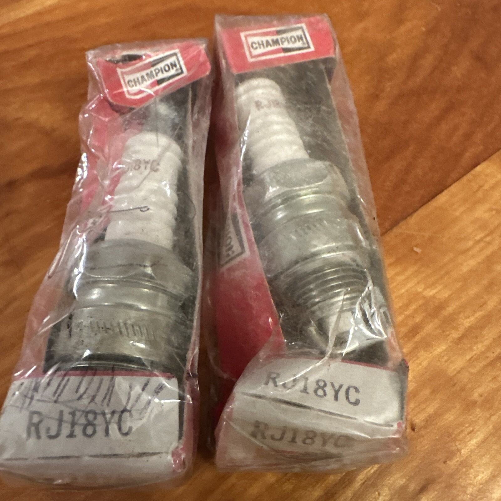 RJ18YC Champion Automotive Spark Plugs Quantity 2 Pieces Made In USA Stock