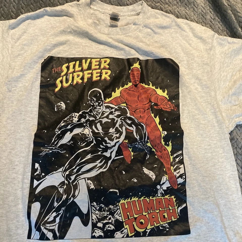 Gildan T 恤 Xl 灰色银色冲浪者人类火炬图案 — 第 3/4 张图片