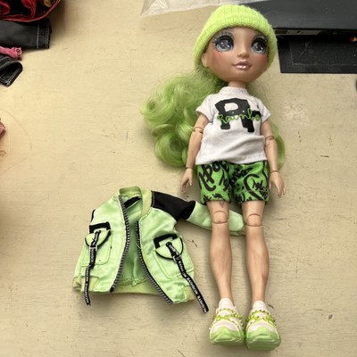 Rainbow High 11  Winter Break Jade Hunter Green Fashion Doll box40