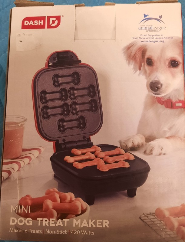 Dog Treat Maker by Dash + Mutts Munchies Jar