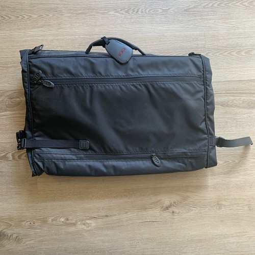 Tumi T-Tech Black Tri-Fold Nylon Travel Garment Bag Suit Bag - No Strap - Picture 2 of 3