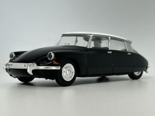 Citroen DS19 1/43 CITROEN Collectables 17+
