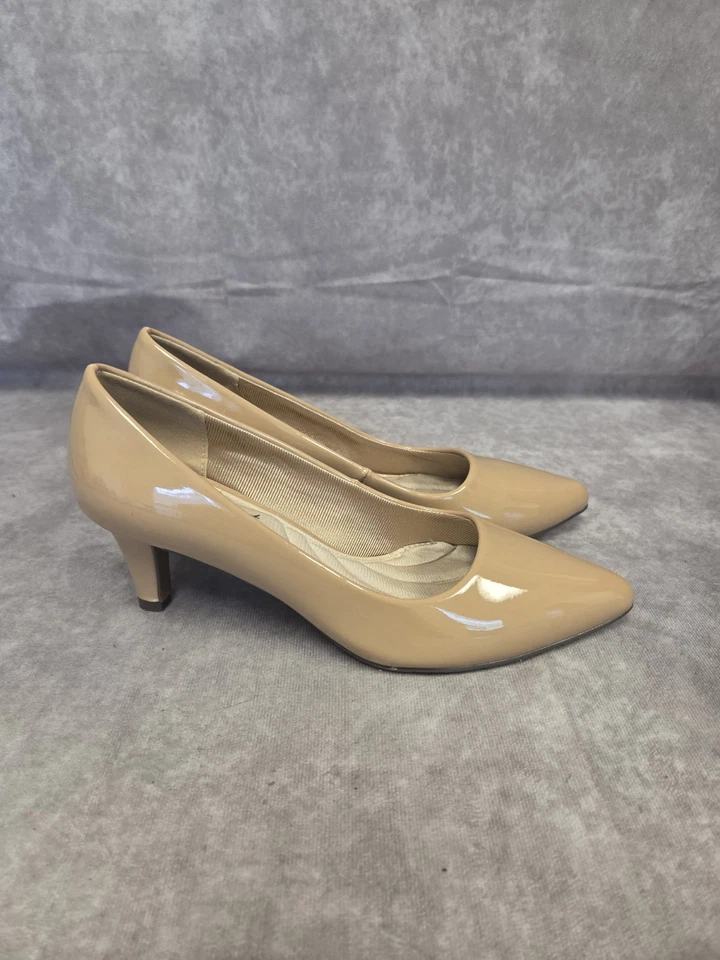 Zapatos de salón de vestir para mujer talla 8W color tostado excelente estado. Foto 2 de 4