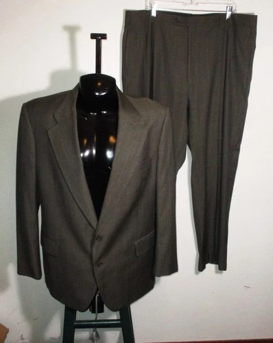 JOS. A. BANK Brown 100% Wool 2 Pc Suit Men's Size 46R, 40X30/32