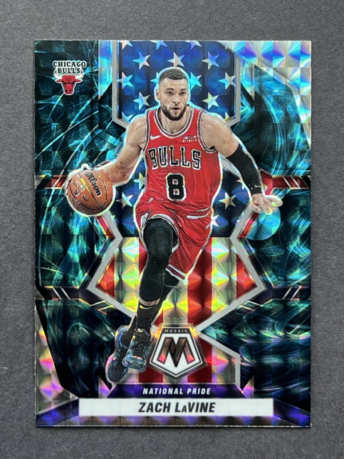 Zach LaVine 2021-22 Mosaic Genesis Prizm Case Hit SSP #252 Chicago Bulls Star