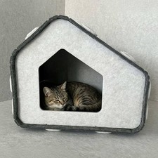 Felt Feline House Tear-Resistant Pet Furniture Safe