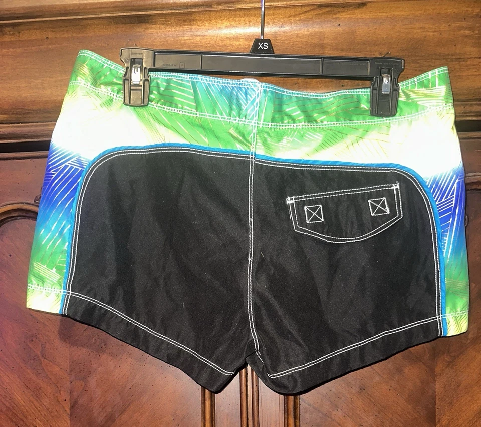Women’s OP Black Board Shorts Size Medium  - Image 4 of 4