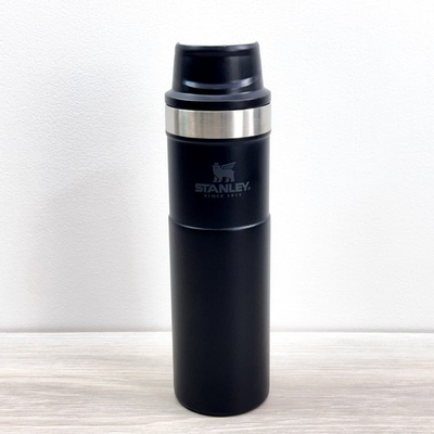 #ad Stanley Classic Series Trigger Action Lid Travel Mug Matte Black 20oz EUC $38.95