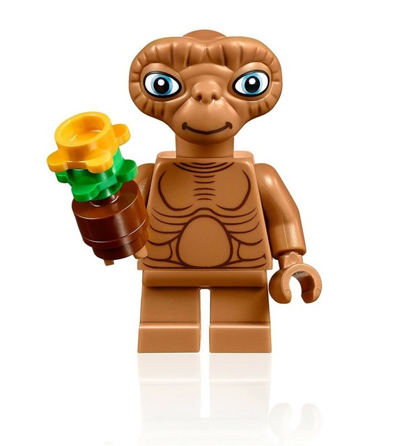 100 lego minifigures for sale