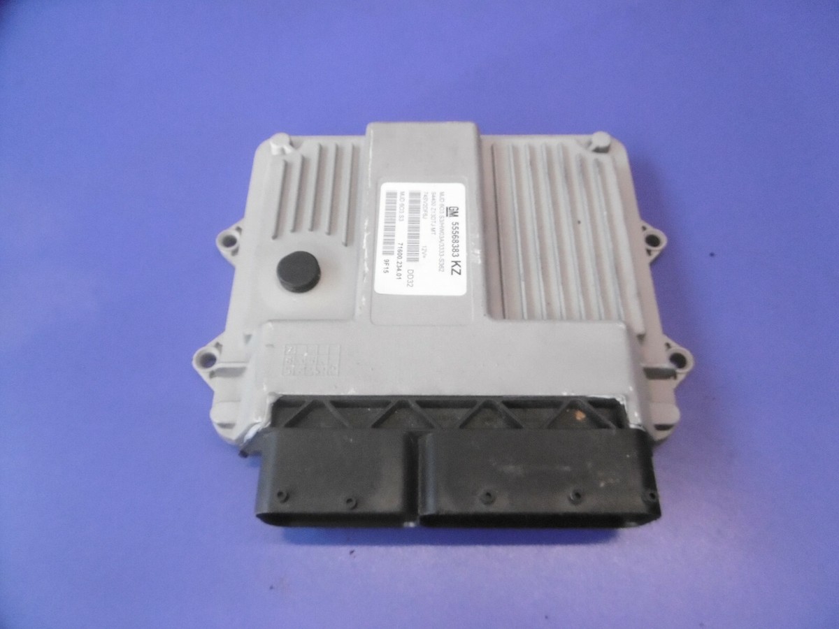 VAUXHALL/OPEL CORSA D engine control unit/computer ECU 55568383KZ