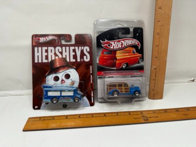Hot Wheels Almond Joy Hershey's Smokin Grill 40's Woodie **READ**