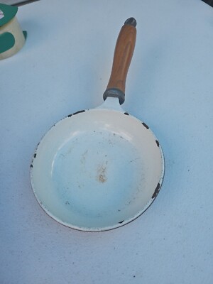 RARE VINTAGE ''FINE'' 6  CAST IRON DOUBLE SPOUT SKILLET FRYING PAN JAPAN Trl7#50