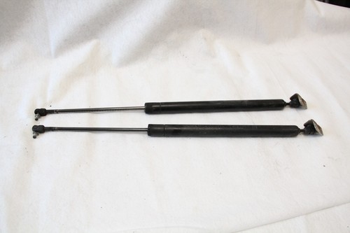 VW T4 Stoßdämpfer Heckklappe Heckklappendämpfer 701829331S Zwei Stück