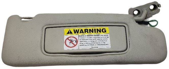 Illuminated Passenger Sun Visor for 00-05 Volvo 80 Series 405909