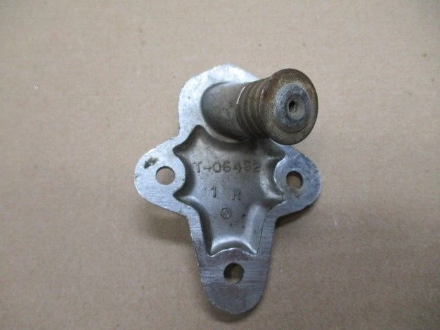 Packard? Sunvisor Base (broken) - Image 3 of 3