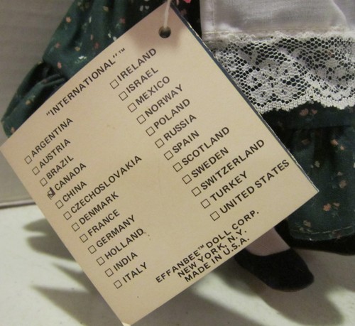 Vintage 12" Effanbee International CANADA vinyl doll w hangtag - VGC - 第 3/6 張圖片