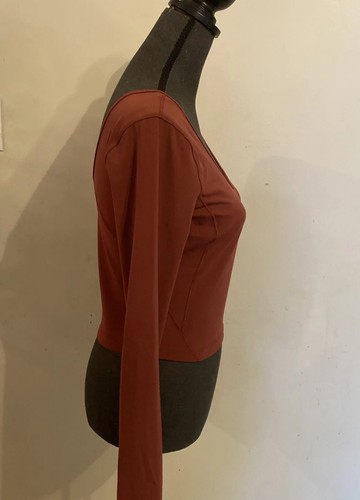 Lululemon size 6 align Top Long Sleeve mulled wine Color - Picture 4 of 7