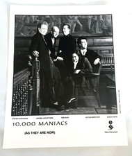 10,000 Maniacs 1989 PRESS/PROMO/BIO 8x10 PHOTO ELEKTRA RECORDS NATALIE MERCHANT