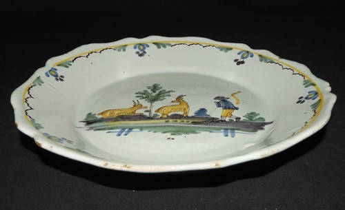 Assiette ancienne, 18-19ème (22.5 cm) décor d'un pâtre et ses chèvres NEVERS? - Picture 2 of 7