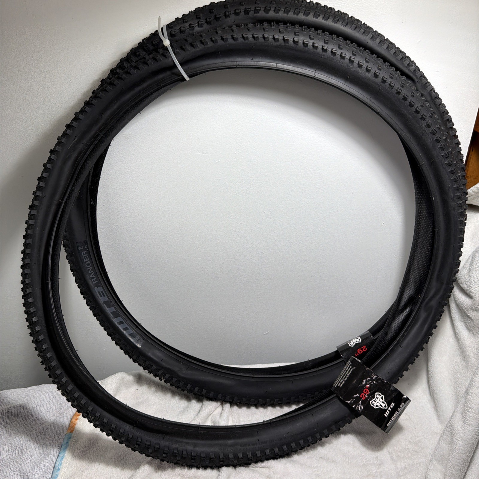 2 WTB Ranger Comp Tire 29 x 2.25 Clincher Wire Black Mountain Bike All Terrain