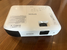 Epson EB-E10 XGA 3LCD Projector - as-new, less than 1 hour usage