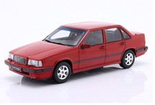 Triple 9 Volvo 850 1993 Signal Red 1:18 1800520