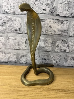 Massive Messing goldfarbene Kobra Statue Figur Ornament Wohndeko Vintage