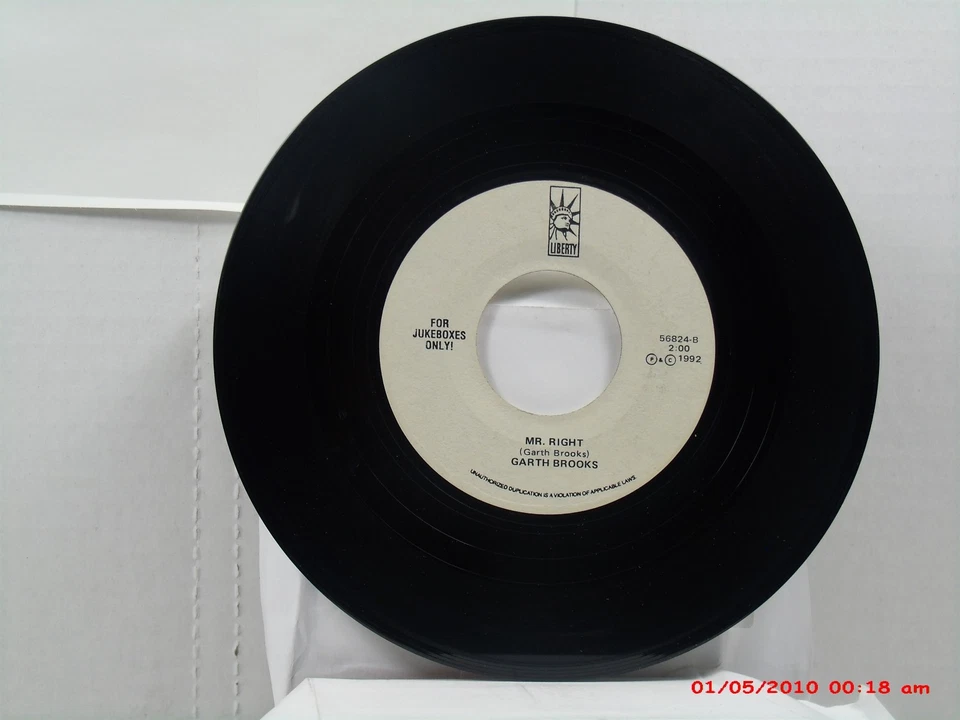 GARTH BROOKS-(45)- JUKEBOXES ONLY! SOMEWHERE OTHER THAN THE NIGHT/MR. RIGHT-1992 - Image 2 of 2