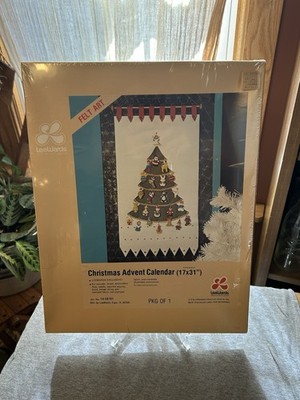 Vintage 1976 LeeWards Christmas Advent Calendar Felt Art No. 14-38761 NOS Sealed