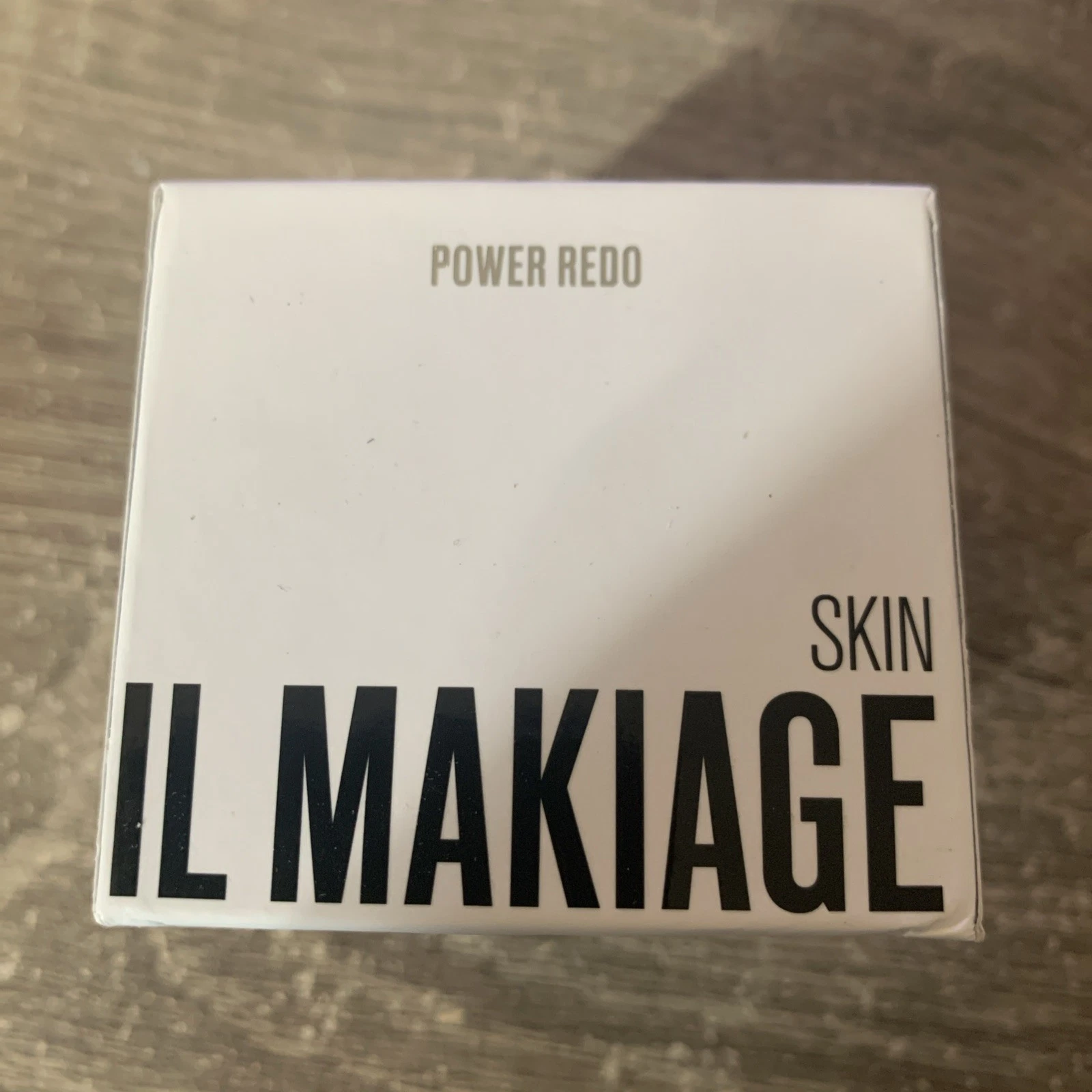 IL Makiage Power Redo Wrinkle Fix Anti-Aging Blur Smooth Wrinkle Filler 20 ml
Opens in a new window