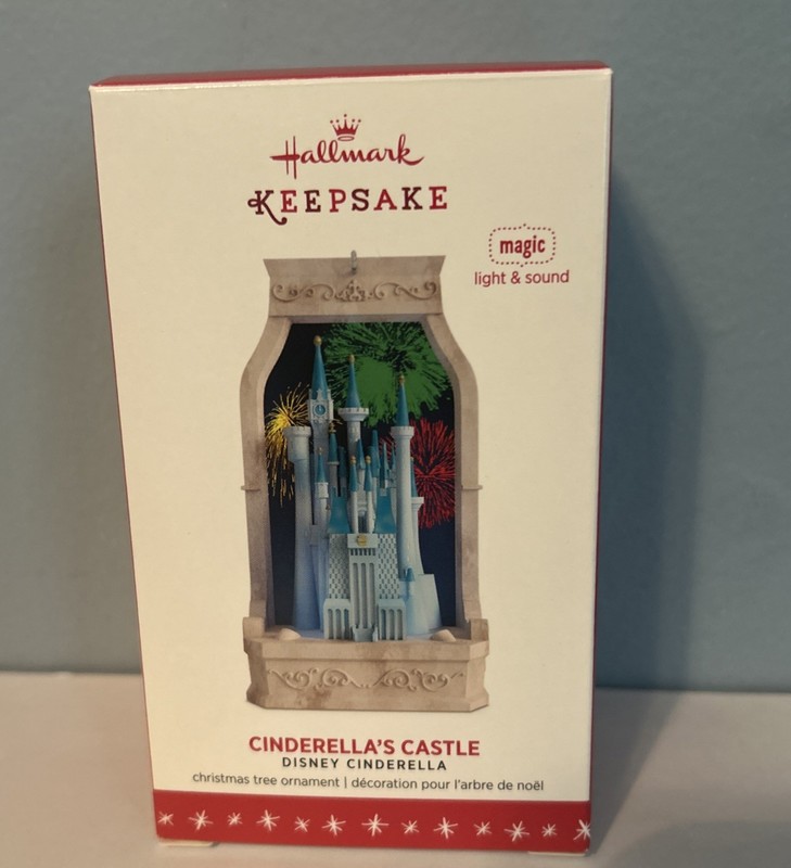 NIB 2013 Hallmark  Disney Cinderella's Castle Light & Sound Ornament