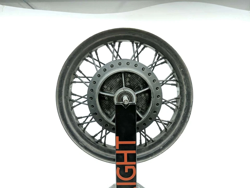 Llanta trasera recta Honda VT750 98 Shadow ACE 15x3,50 Foto 2 de 4