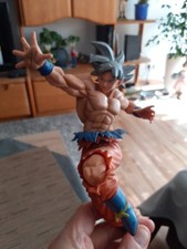 Coole Son Goku Ultra Instinct Dragon Ball Fig...