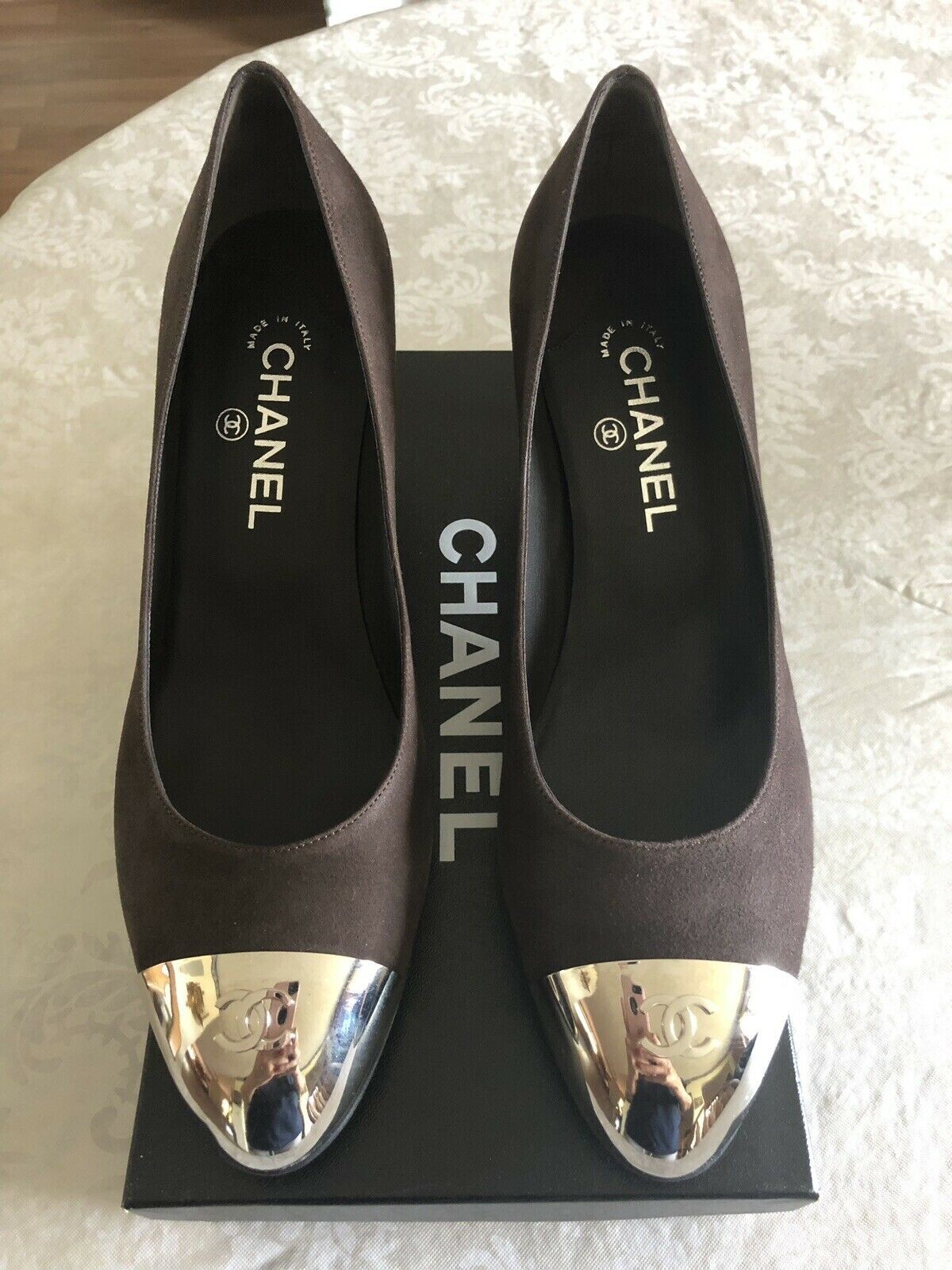 New Authentic Chanel Women Brown Suede Pumps Shoes Silver Logo Tip Size 40.5