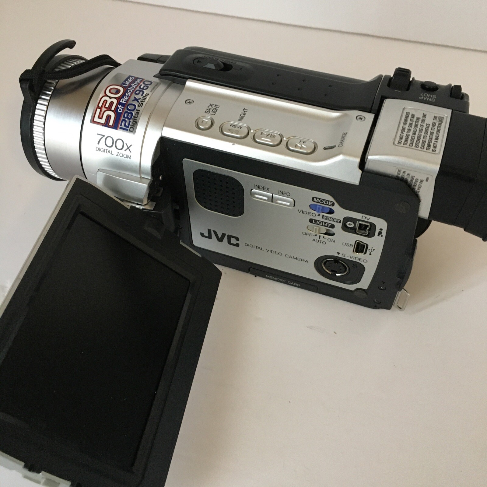 JVC Mini DV Camcorder GRDVL820U With 3 Batteries, No Charger, Tested