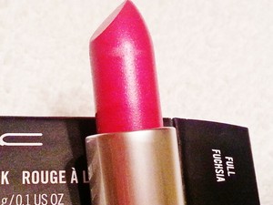 mac full fuchsia lipstick