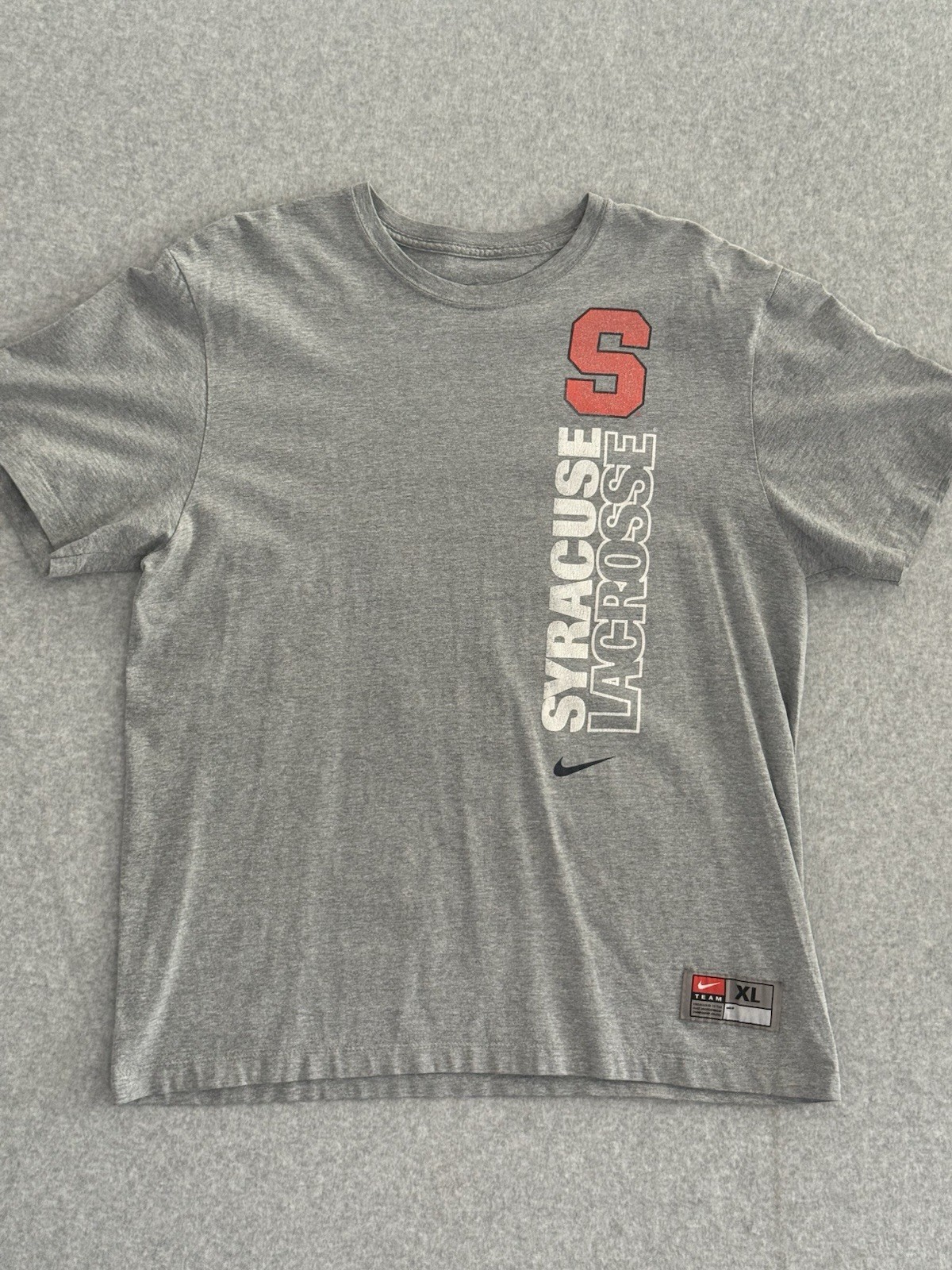 Vintage Nike Team Syracuse Orange Lacrosse NCAA Graphic T-Shirt Gray Men’s XL