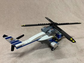 LEGO City, High-Speed Chase 60138 (100% Complete without the Box)