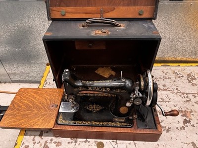 TOP 1936 Vintage Singer 99k Handkurbel Nähmaschinenkoffer Ausziehtisch